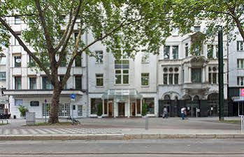 Novum Hotel New Madison Duesseldorf Hauptbahnhof Hotel